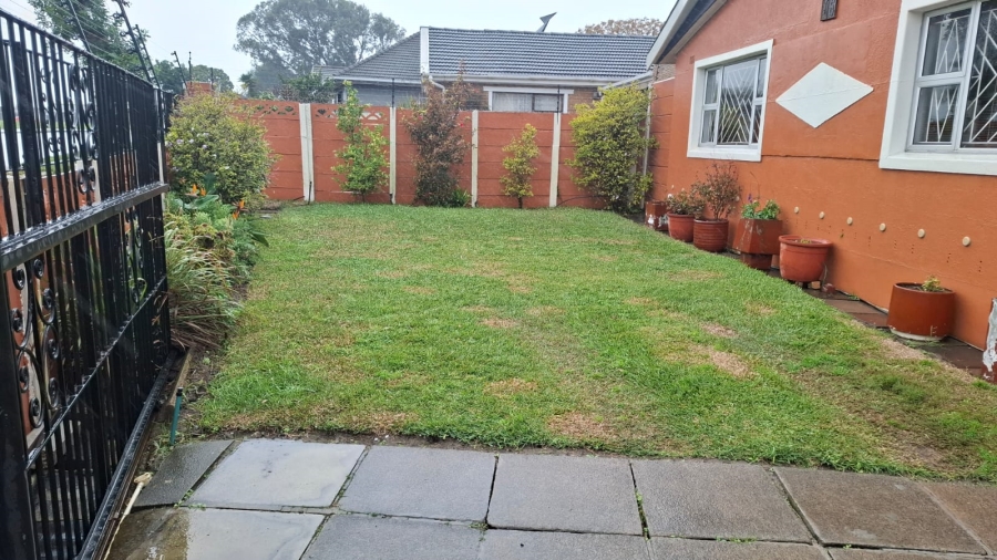 3 Bedroom Property for Sale in Pinati Western Cape